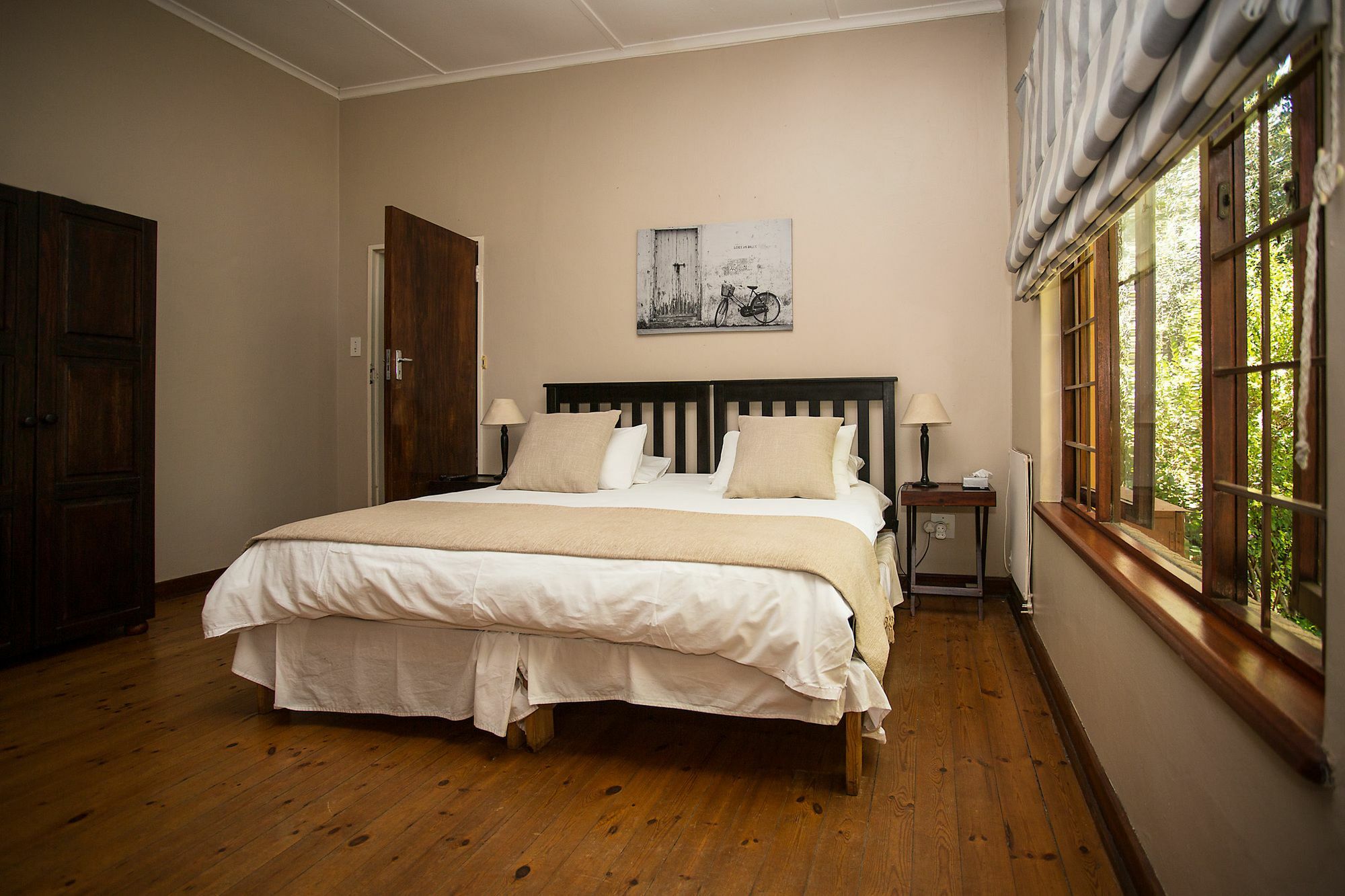 Dirtopia Trail Lodge สเตลเลนบอช ภายนอก รูปภาพ