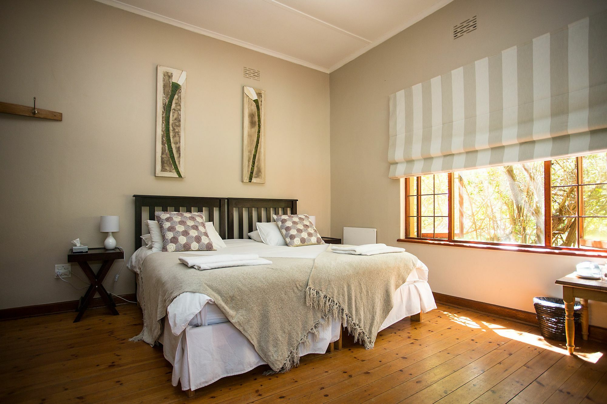 Dirtopia Trail Lodge สเตลเลนบอช ภายนอก รูปภาพ